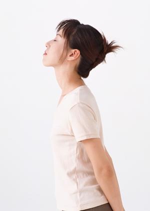 動画でパンティのしみは残すべきか？